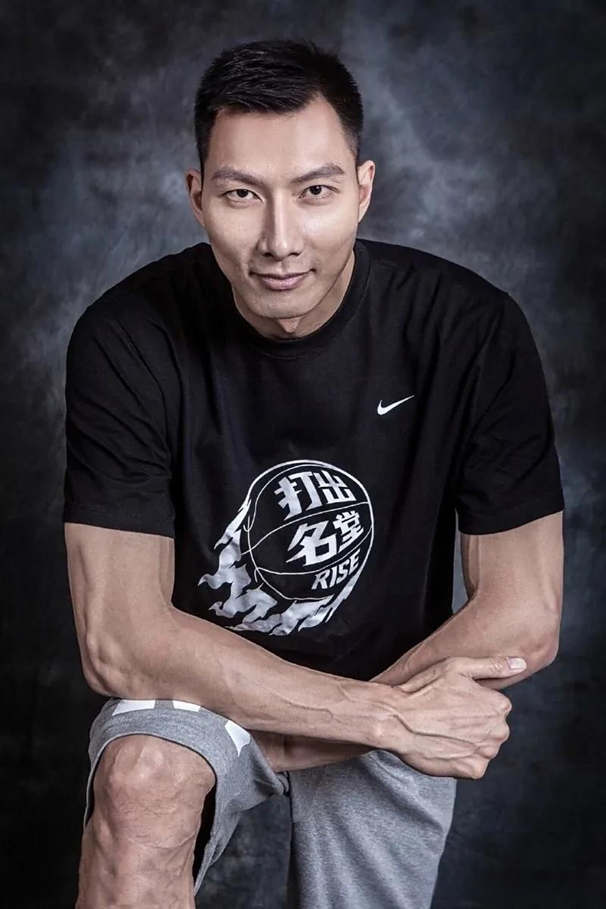 CBA常规赛冲刺阶段走向成谜，洛杉矶快船迎来里程碑，更衣室稳定，身体对抗强度拉满(nba季后达拉斯独行侠vs洛杉矶快船)-九游体育