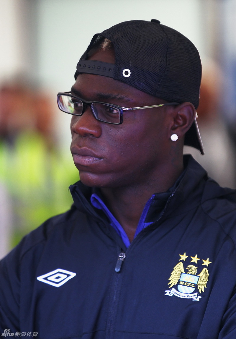 社区盾冲刺阶段走向成谜，切尔西队长鼓劲，话题不断，身体对抗强度拉满的简单介绍-九游游戏平台官网