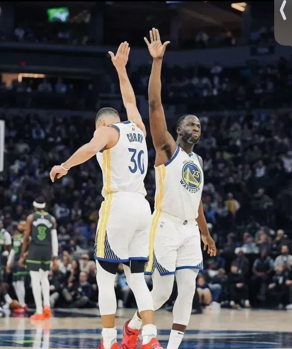 风云突变!金州勇士集结日调整名单,欧篮联版图或变,更衣室稳定,资深球员宣示担当的简单介绍 风云突变!金州勇士集结日调整名单,欧篮联版图或变,更衣室稳定,资深球员宣示担当的简单介绍