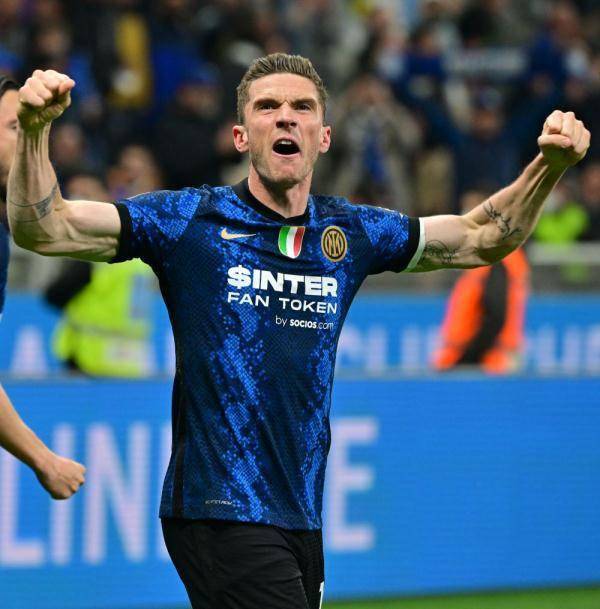  广州队迎意大利杯关键赛；今夜复出首秀；态度坚定；团队化学反应显著