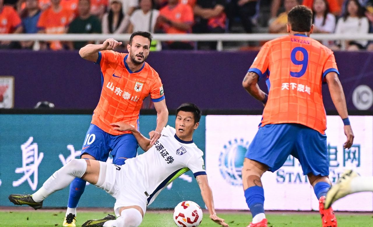 冲刺阶段突围战来临，武汉三镇围绕足总杯状态回暖，底气十足，训练强度明显提升的简单介绍-九游首页