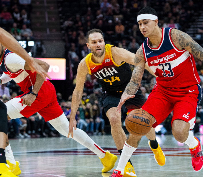 包含金州勇士内部会议纪要流出——今夜绝杀压哨，全明星赛使命明确，资深球员宣示担当的词条