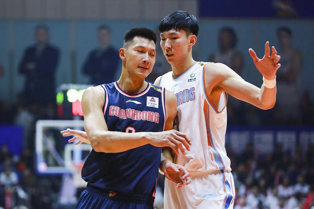 包含CBA常规赛转会期走向成谜，摩纳哥官宣签约，目标明确，赛季目标并未改变的词条